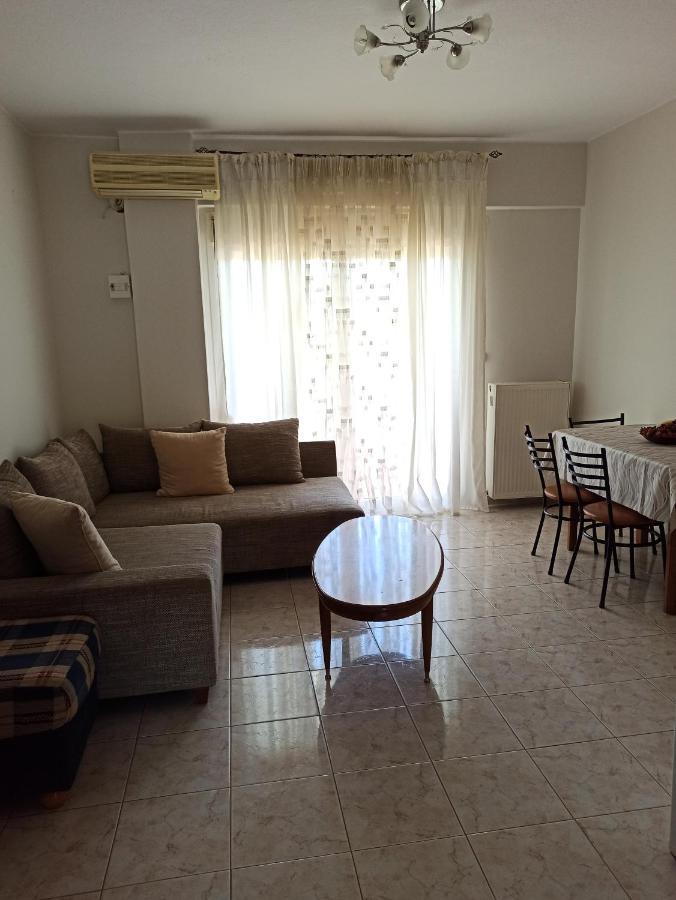 1 Bedroom Apartment In Nea Kallikrateia Exterior photo