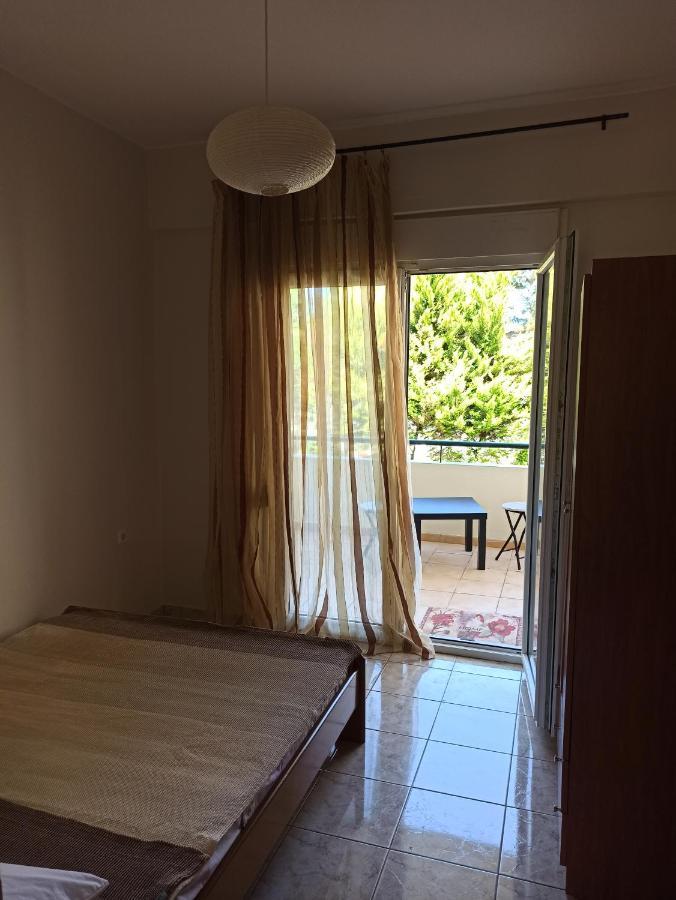 1 Bedroom Apartment In Nea Kallikrateia Exterior photo